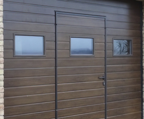 Ворота с окнами в Курганинске