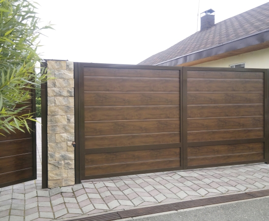 Распашные ворота в Курганинске